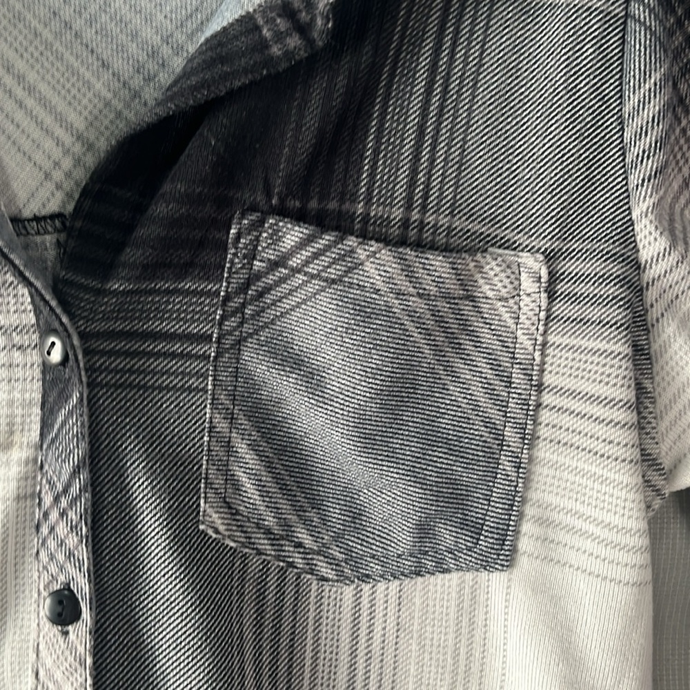 ***BOGO*** Eden & Olivia plaid button-up w/lace up back - Picture 4 of 6